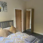 Modern 1 Bed Apartment Uphill Lincoln