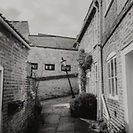 Greestone Terrace