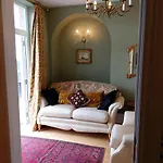 The Rector\'S Retreat At The Old Vicarage