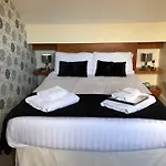 202 Guesthouse