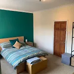 Residential 2 Bed House Near Lincoln City Centre