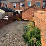 Residential 2 Bed House Near Lincoln City Centre