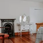 The Bailgate House