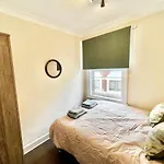 10 Langworthgate