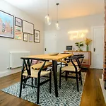 Pass The Keys Beautiful 3Bed Home With Parking In Cathedral Quarter