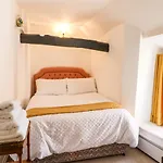 Arch Cottage