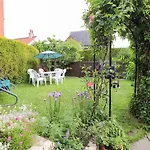 Arch Cottage