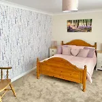 Red House Cottage - Peaceful - Views - Walks