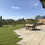 Water Lily Cottage, Ashlin Farm Barns