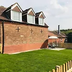 Grove Farm Old Granary, 1St Floor Loft Apartment, Includes Continental Breakfast