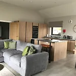 Dragonfly Cottage, Ashlin Farm Barns