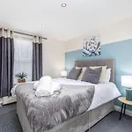 City Centre Stunning 1 Bedroom Apartment - Snugstaff