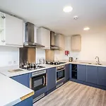 Ensuite Room With Shared Kitchen, Close To Centre
