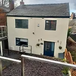 Hunters Lodge, With Parking For One Car