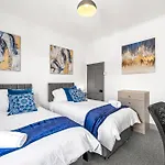 Lincoln House Close To City And University!