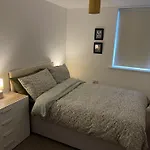 Beautiful 2-Bed Apartment Near Lincoln City Centre