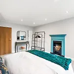 32 Bailgate, Lincoln