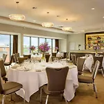 Doubletree By Hilton Lincoln