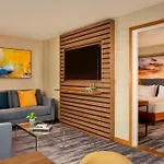 Doubletree By Hilton Lincoln