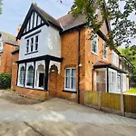 Eastwood Lodge Apartment No5 Woodhall Spa
