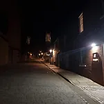2 Danesgate