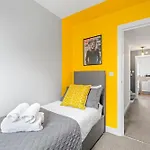 4 Bed Luxury Townhouse - Parking - Lincoln