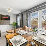4 Bed Luxury Townhouse - Parking - Lincoln