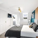 4 Bed Luxury Townhouse - Parking - Lincoln