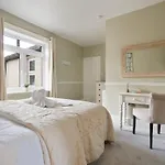 Charming Cosy Home Great Location Lincoln