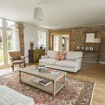 Shakespeare Cottage