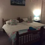 5 The Lodge