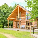 Dorado Lodge