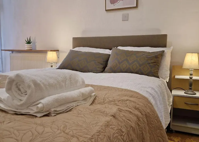 Spacious 1 Bedroom Near Lincoln City Centre Amenities