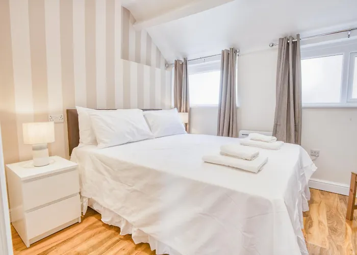 Spacious City Center 2 Bed Apartment Free Wifi