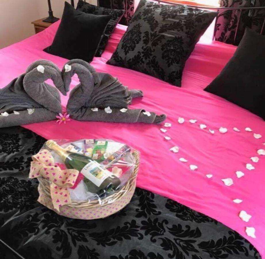Retreat With Private Hot Tub Holiday home Lincoln