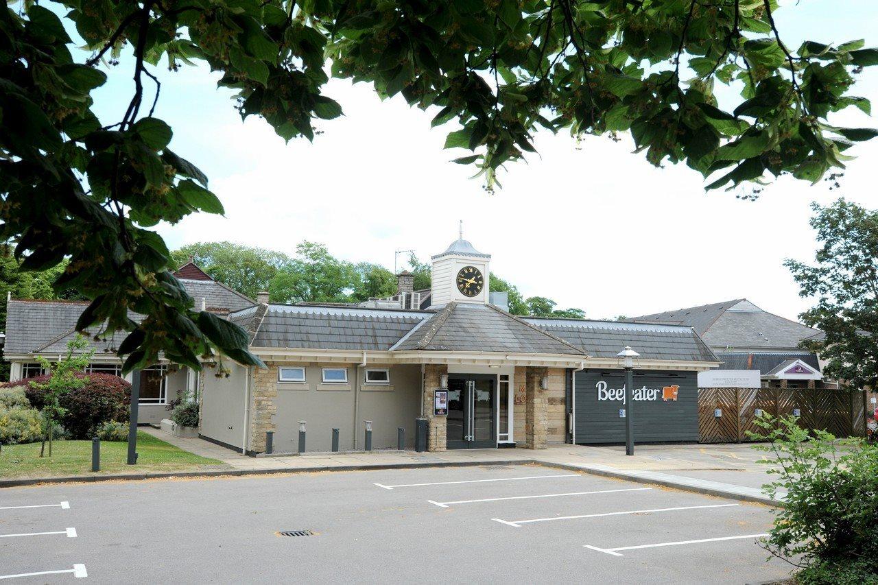Premier Hotel
