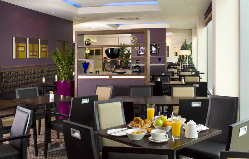 By Ihg