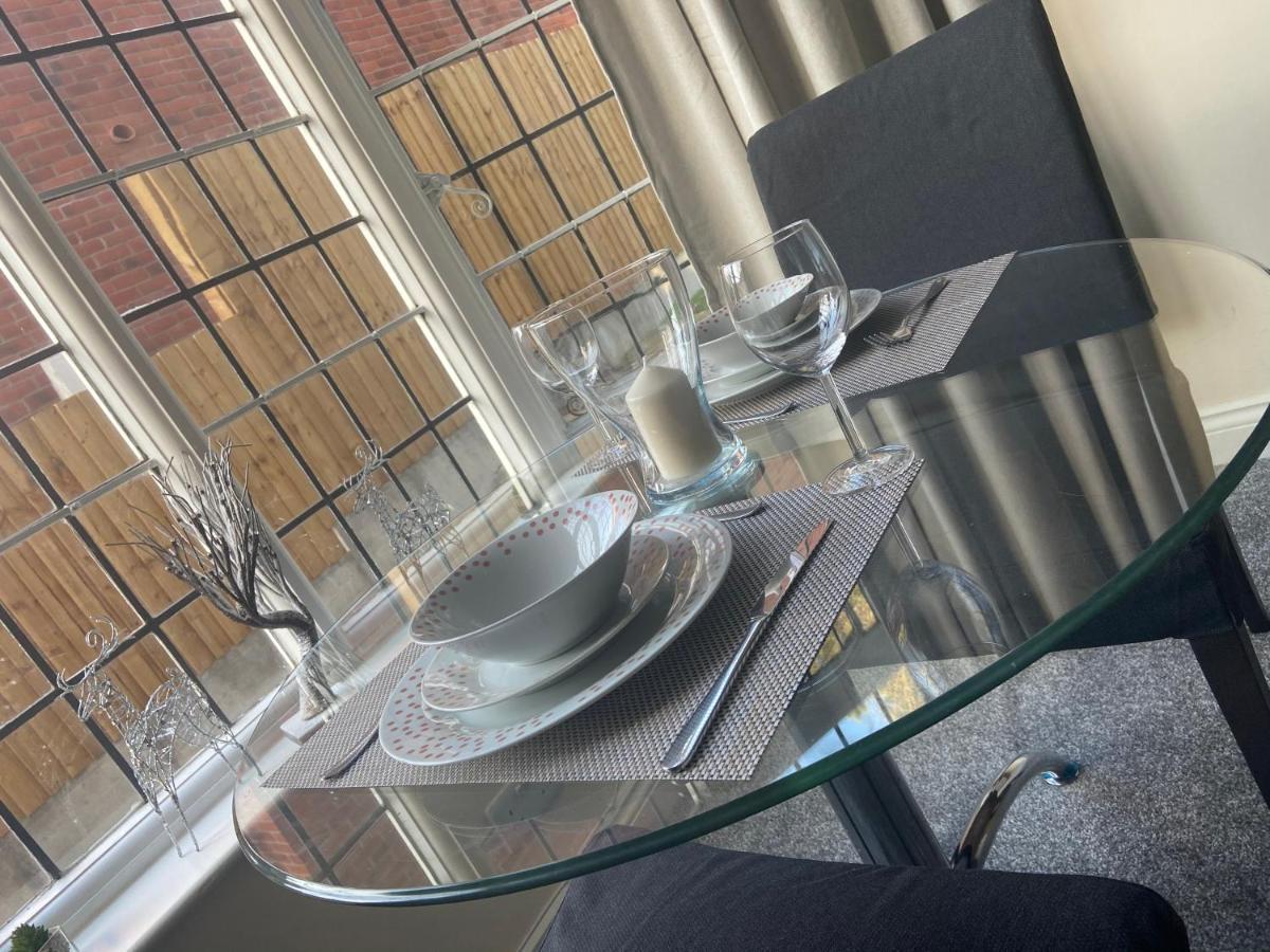 Apartamento Modern 1 Bed Uphill