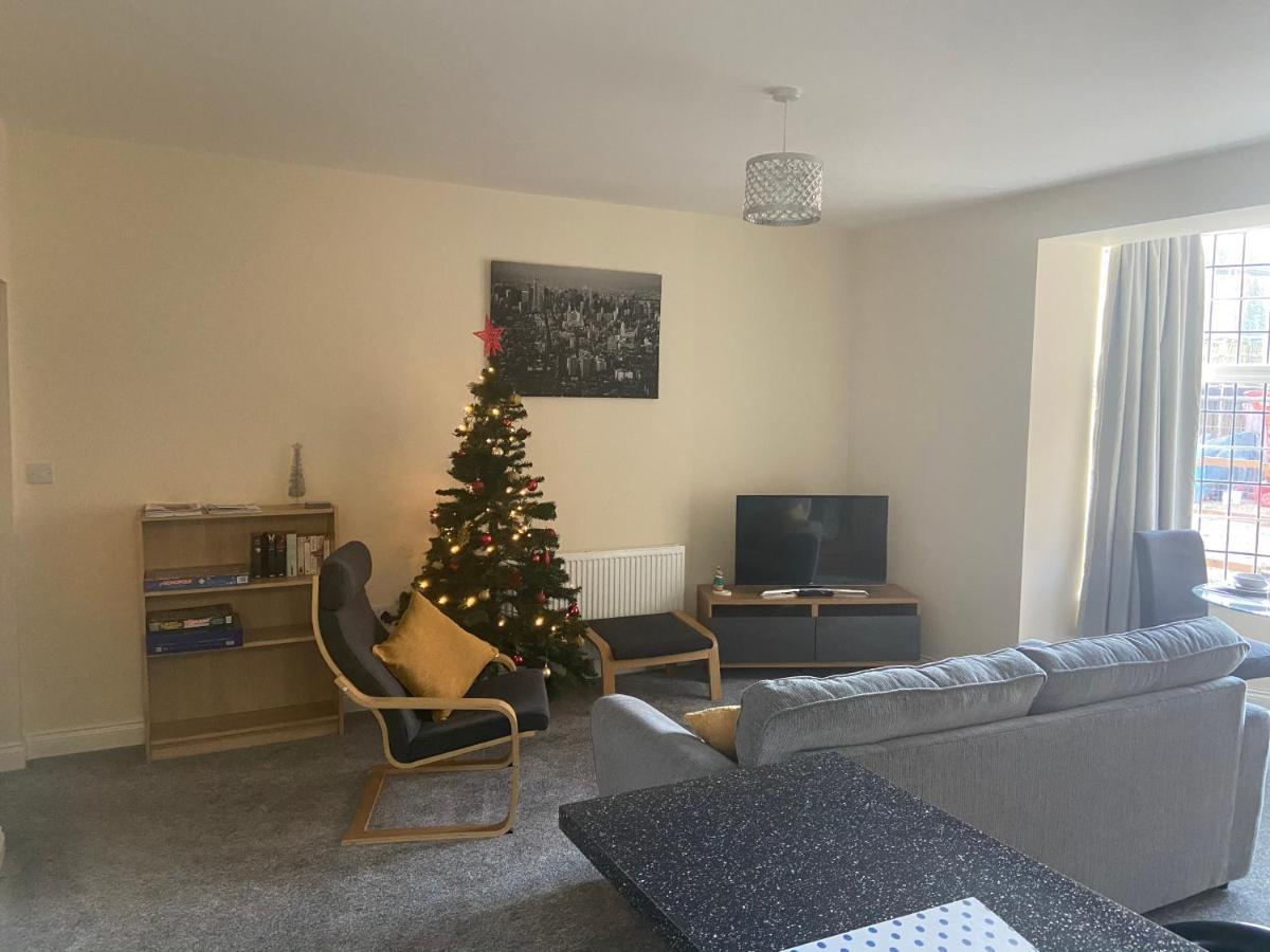 Modern 1 Bed Uphill * Lincoln