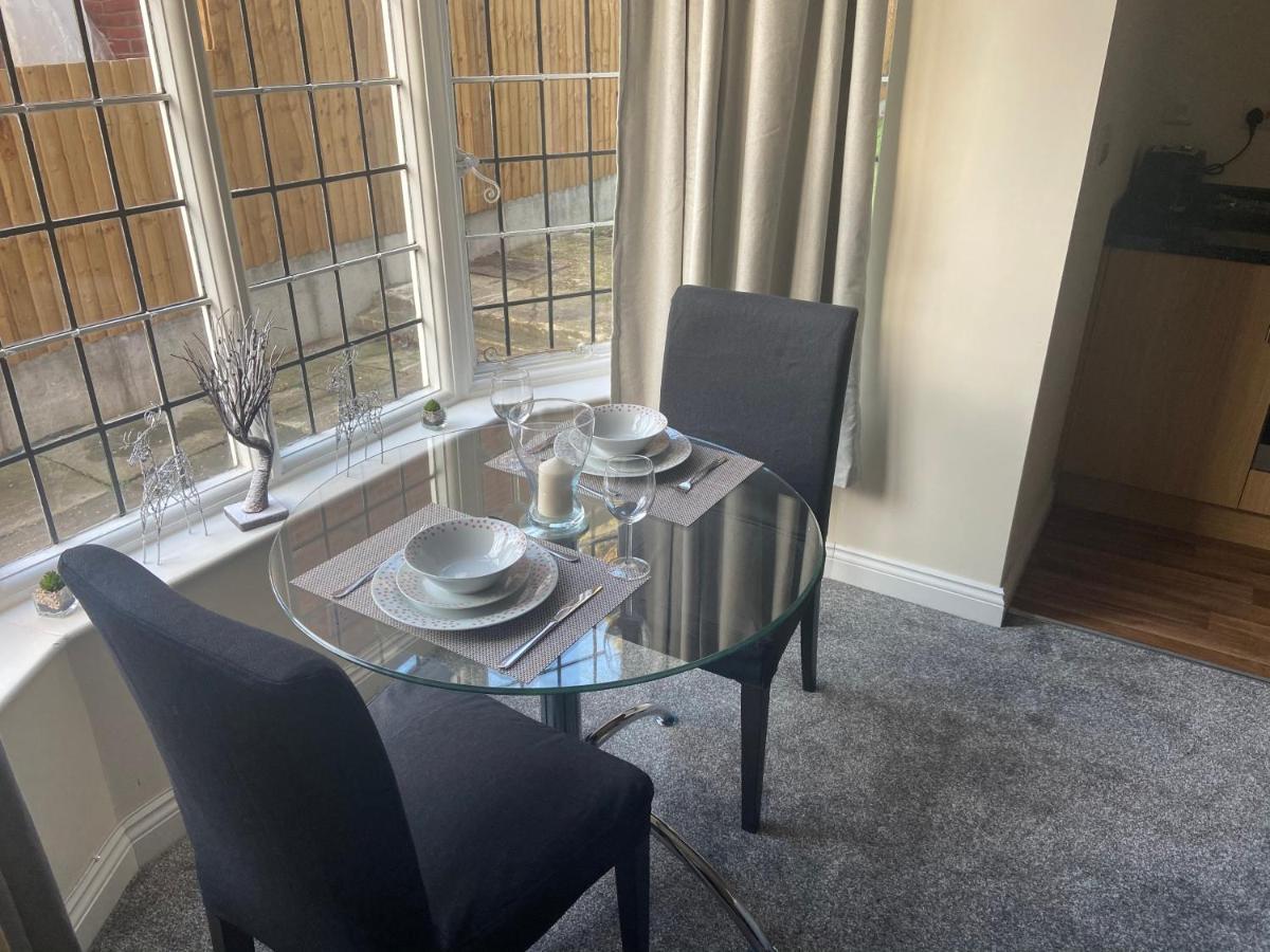 Apartamento Modern 1 Bed Uphill *