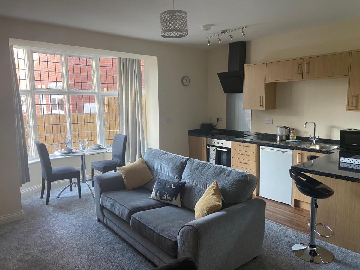 Modern 1 Bed Uphill Apartamento *