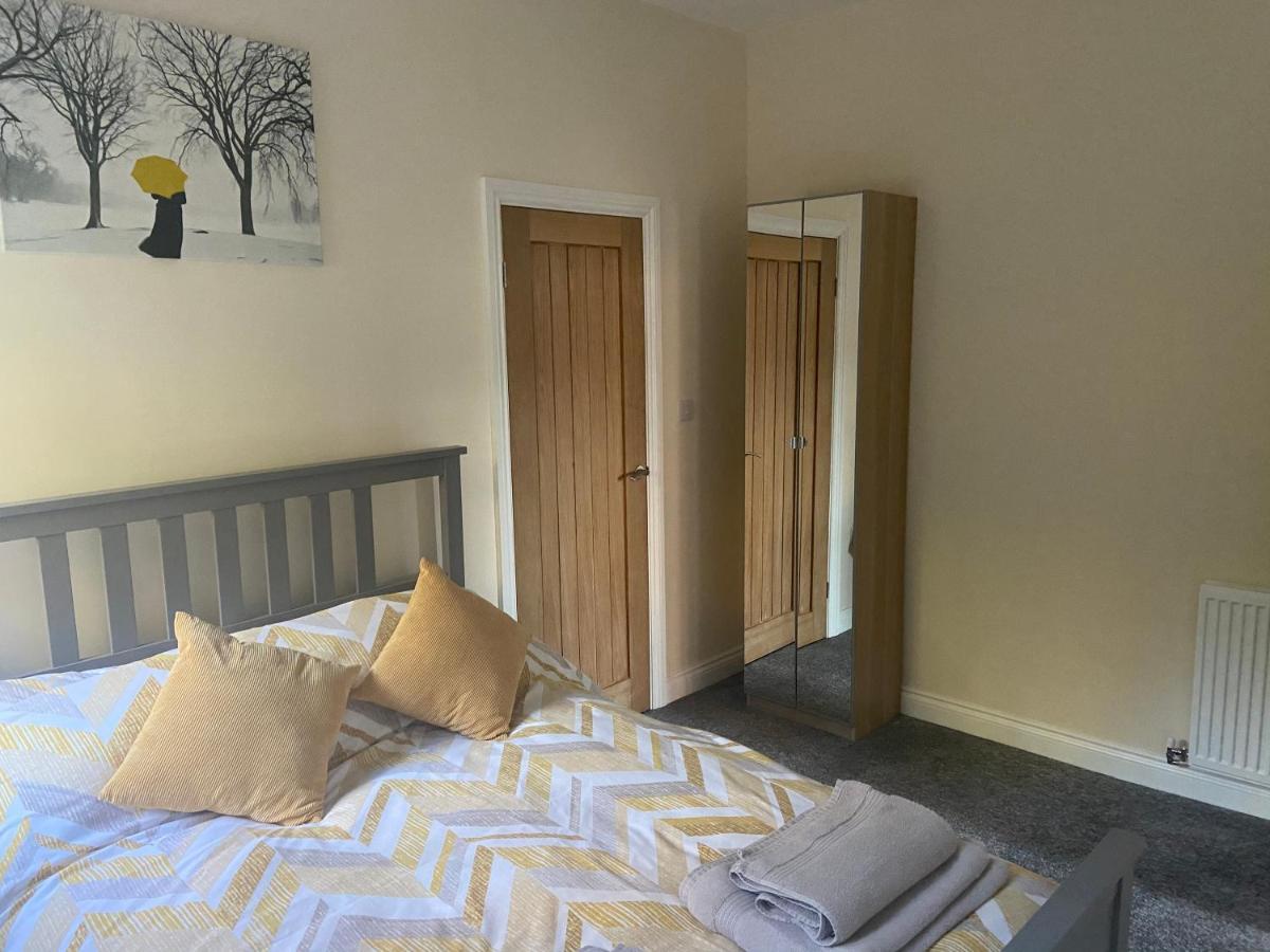 Modern 1 Bed Uphill * Lincoln
