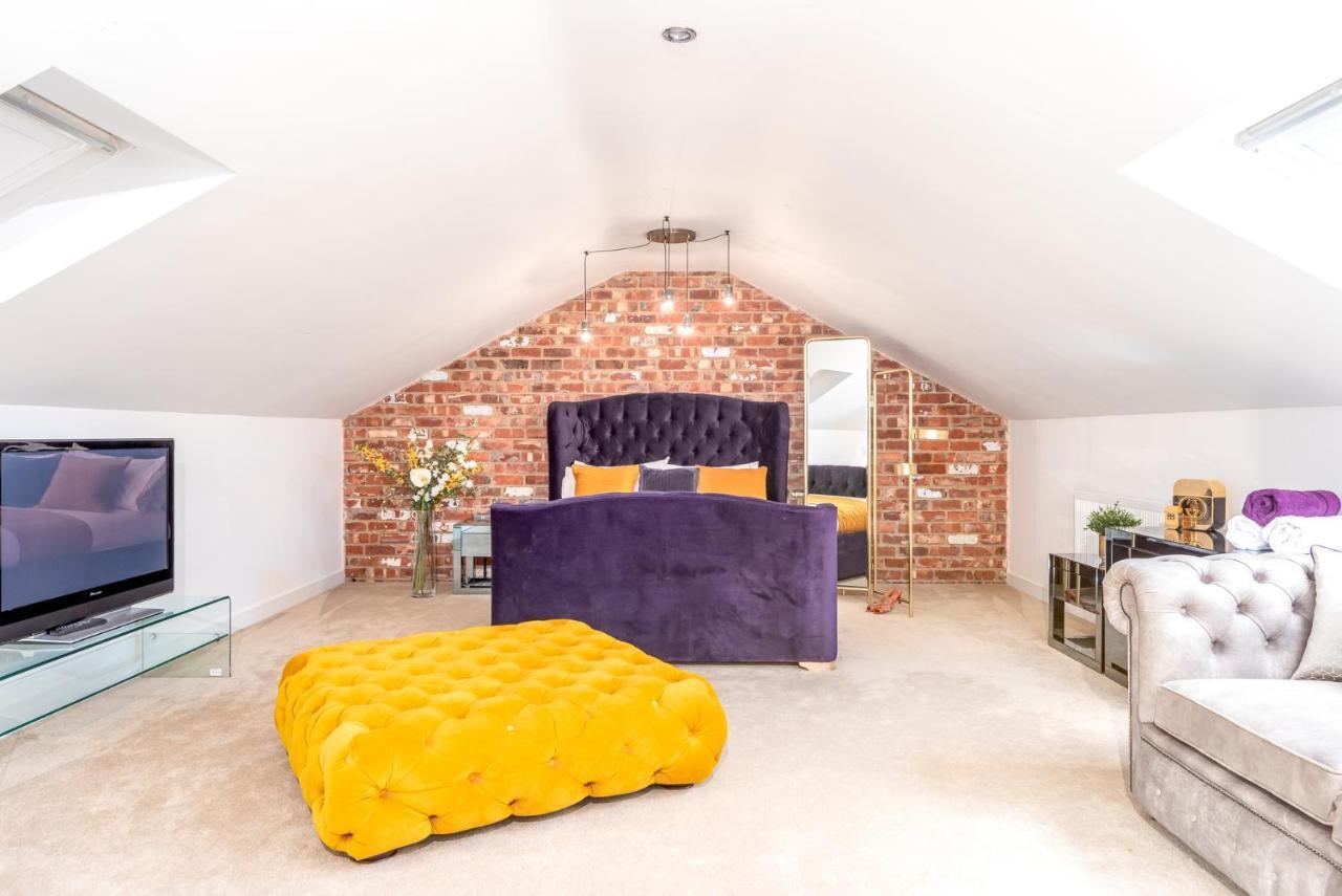 Captivating 4-bed House In Holiday home *