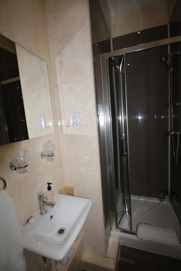 Guest house Tennyson 4*