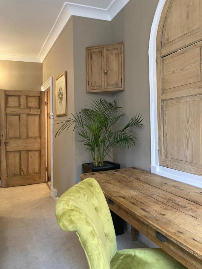 Holiday home No.25 Steep Hill - Award Winning Street, Cathedral Quarter, - Free Parking