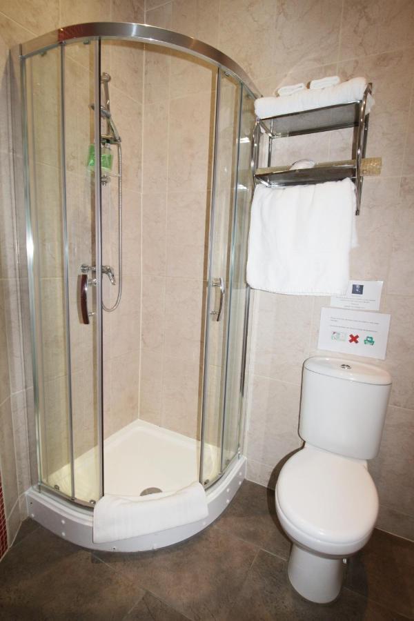 Tennyson 4* Lincoln