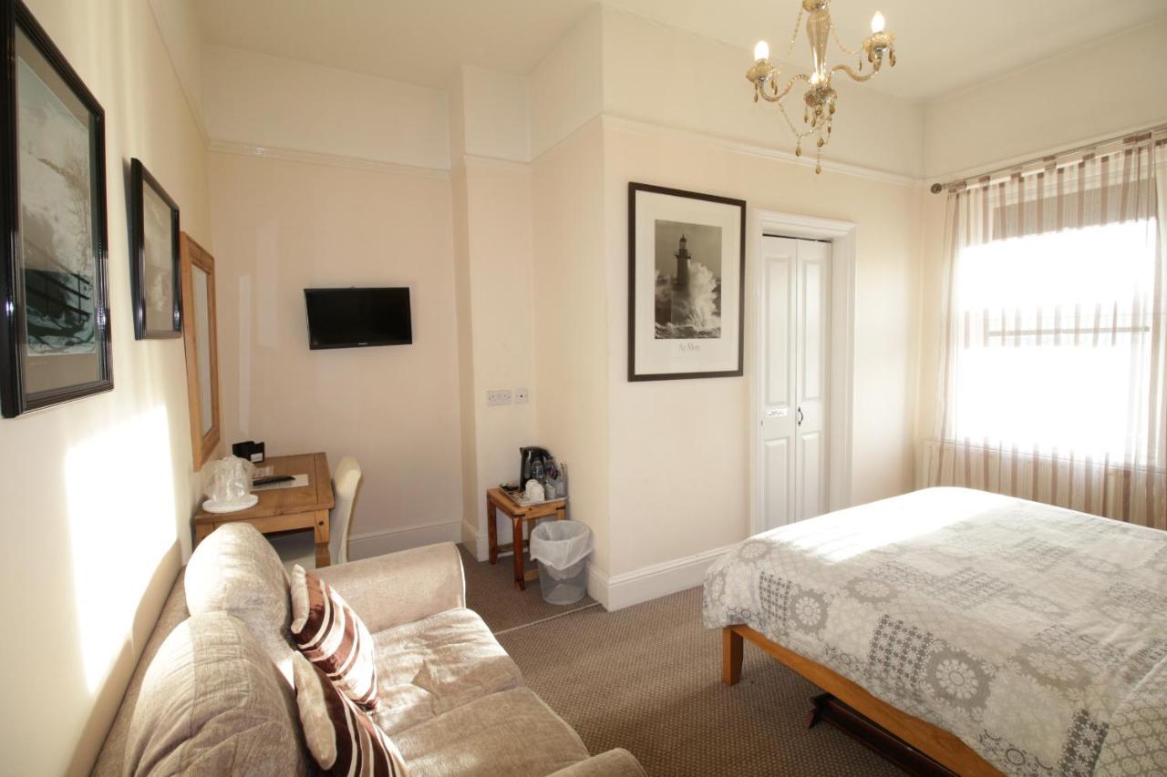 Tennyson 4*