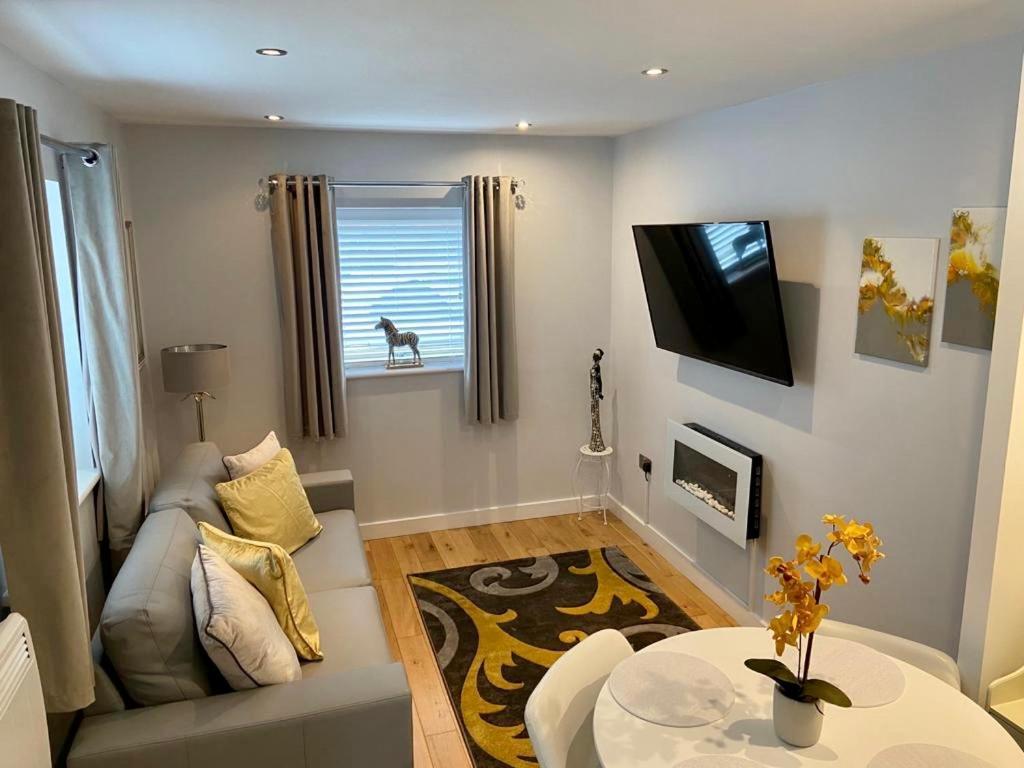Casa de férias Detached One Bedroom House Near To Castle And Cathedral *
