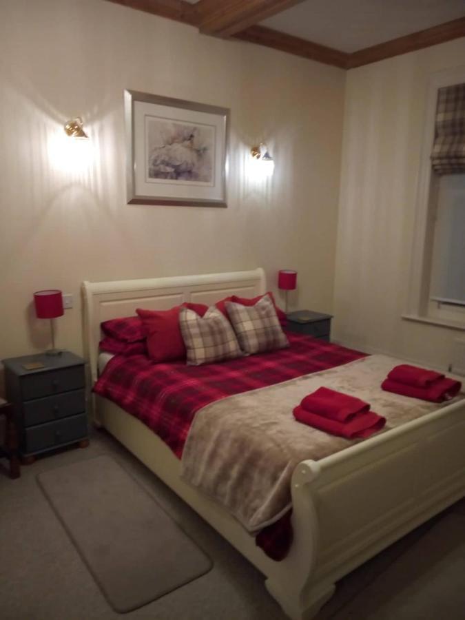 Apartment 5 The