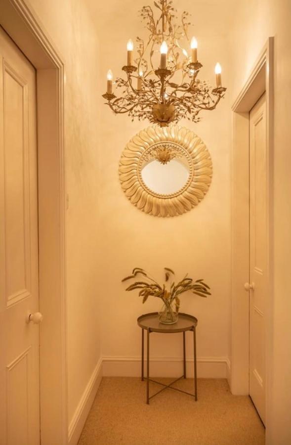 Holiday home Choristers Mews: Luxury A Stones Throw From The Cathedral! *